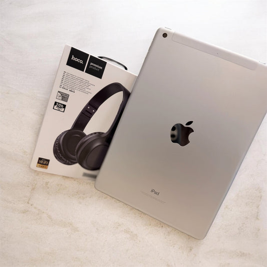 IPad 6 32GB Wi-Fi Cellular silver Excellent BUNDLE DEAL